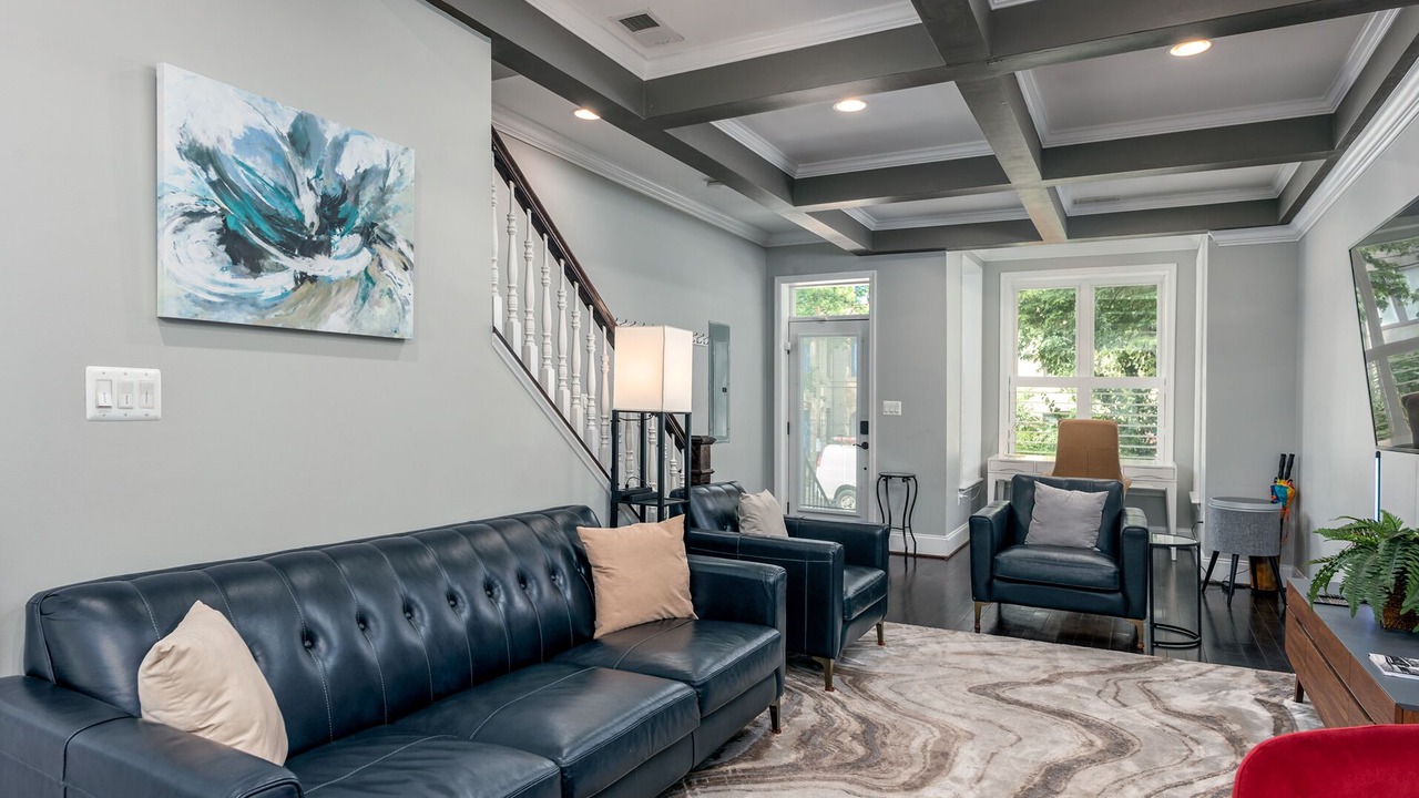 Photo of Livingroom in Near Northeast