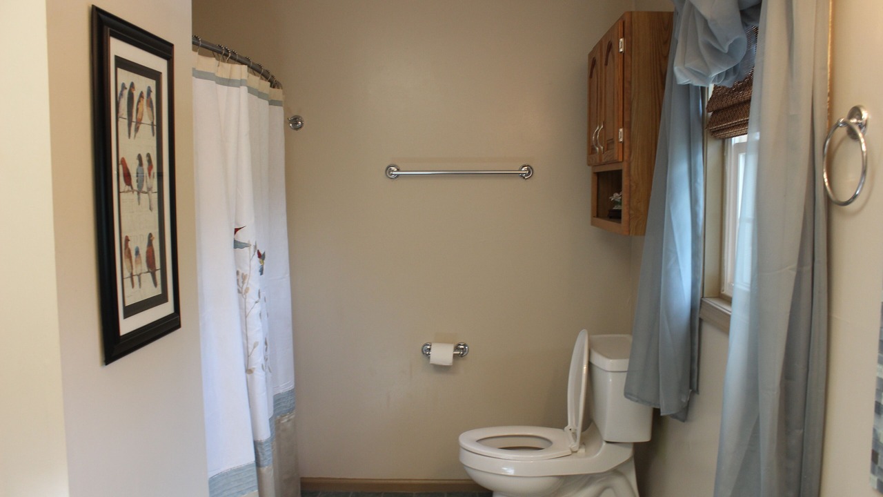 Photo of Bathroom in Palmyra