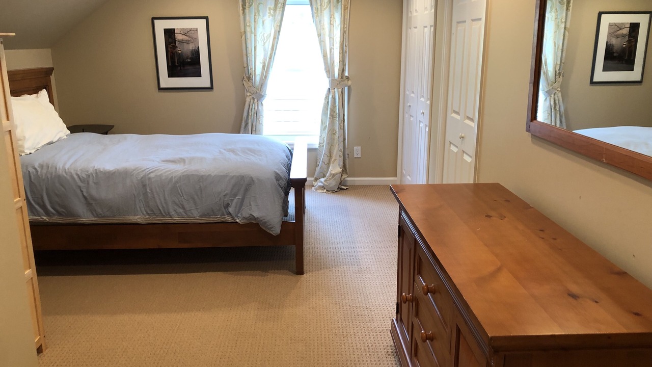 Photo of Bedroom in Spring Lake