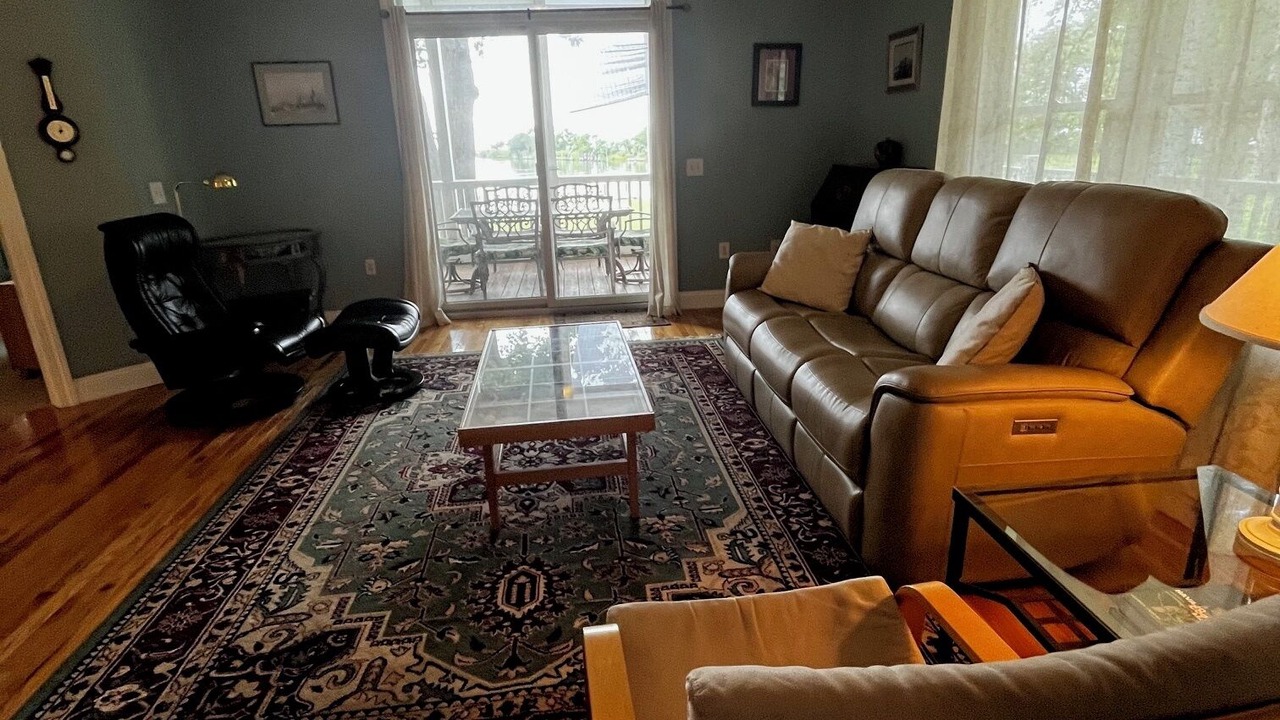 Photo of Livingroom in Claiborne