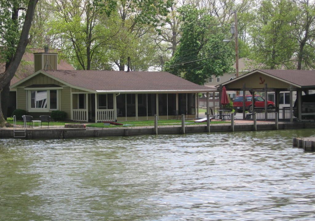 Photo of Outdoor in Lakeview