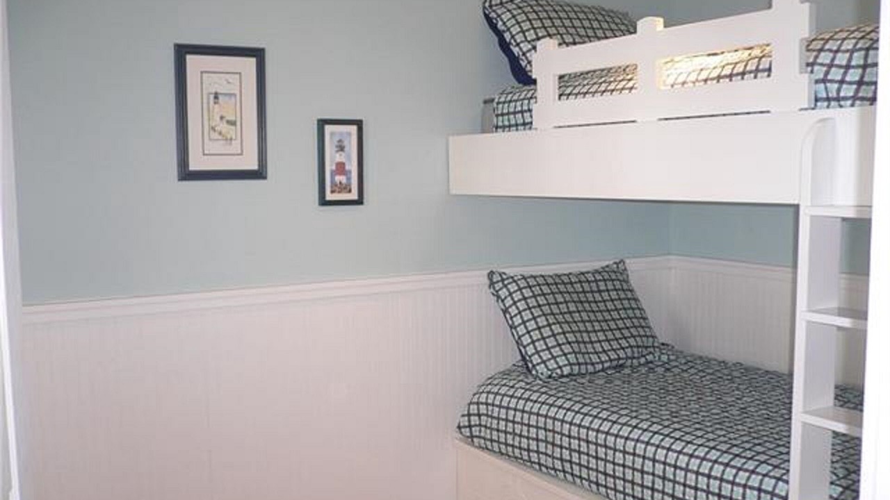 Photo of Bedroom in Beach Haven Crest