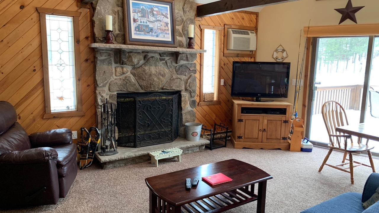 Photo of Livingroom in Wallenpaupauk Lake Estates