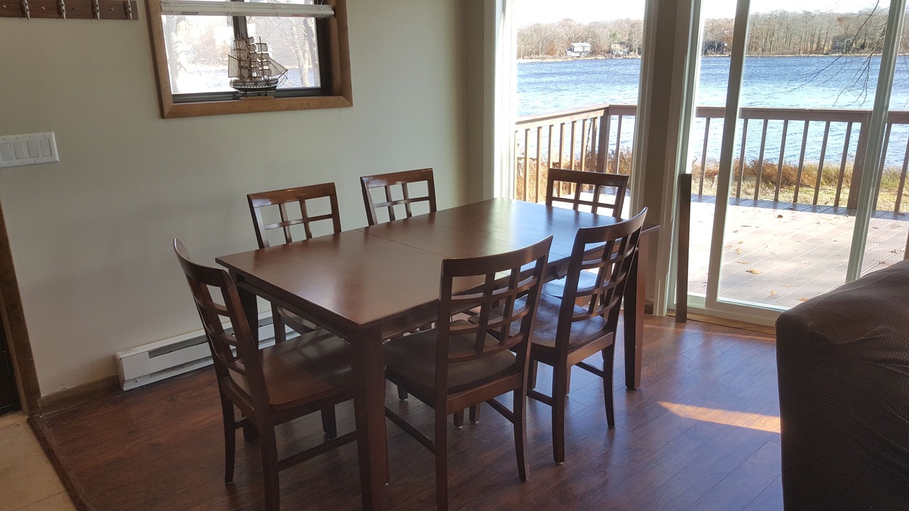 Photo of Livingroom in Tobyhanna