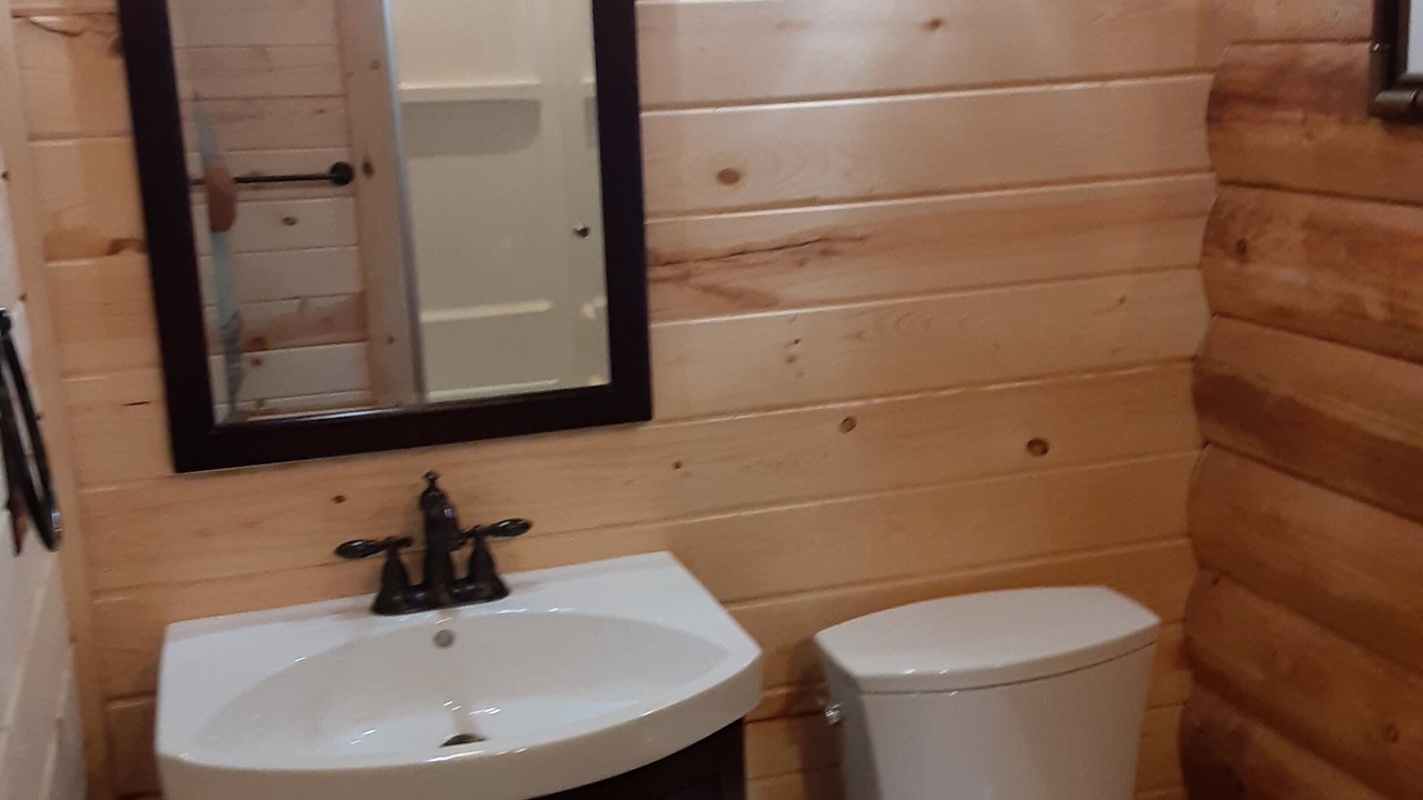 Photo of Bathroom in Rockwood