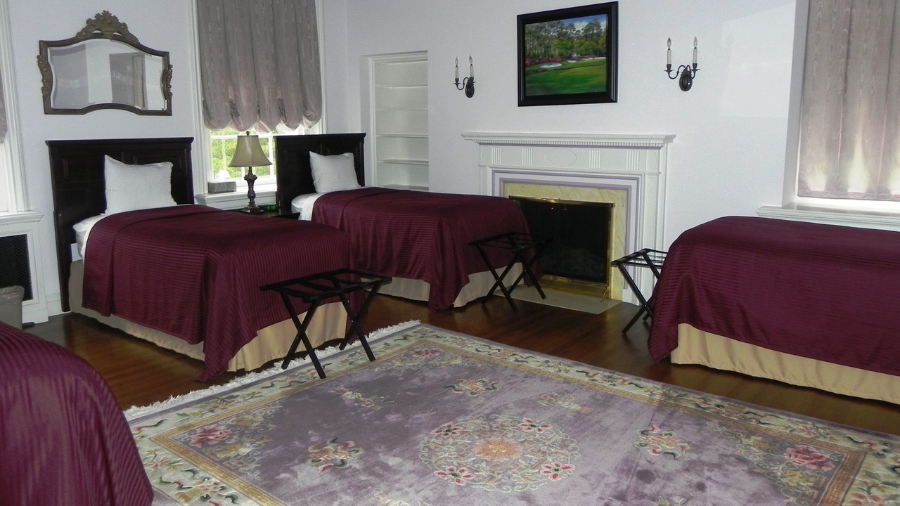 Photo of Bedroom in Youngstown