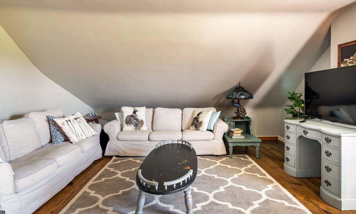 Photo of Bedroom in Gap