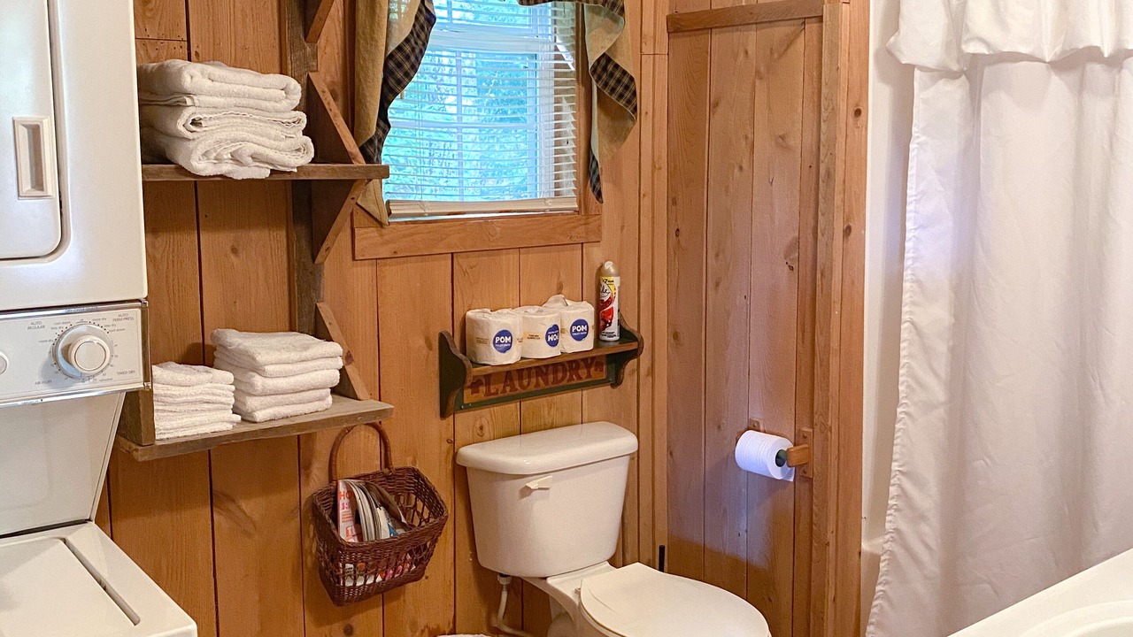 Photo of Bathroom in Muddy Pond