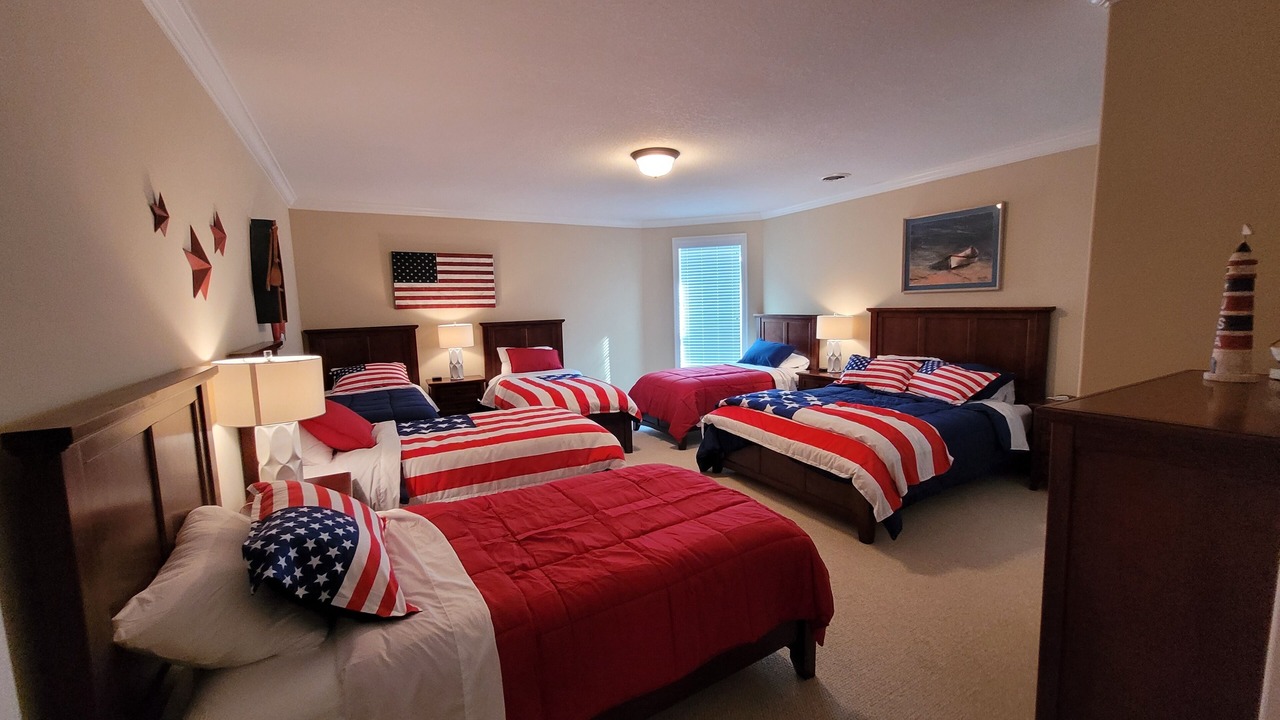 Photo of Bedroom in La Follette