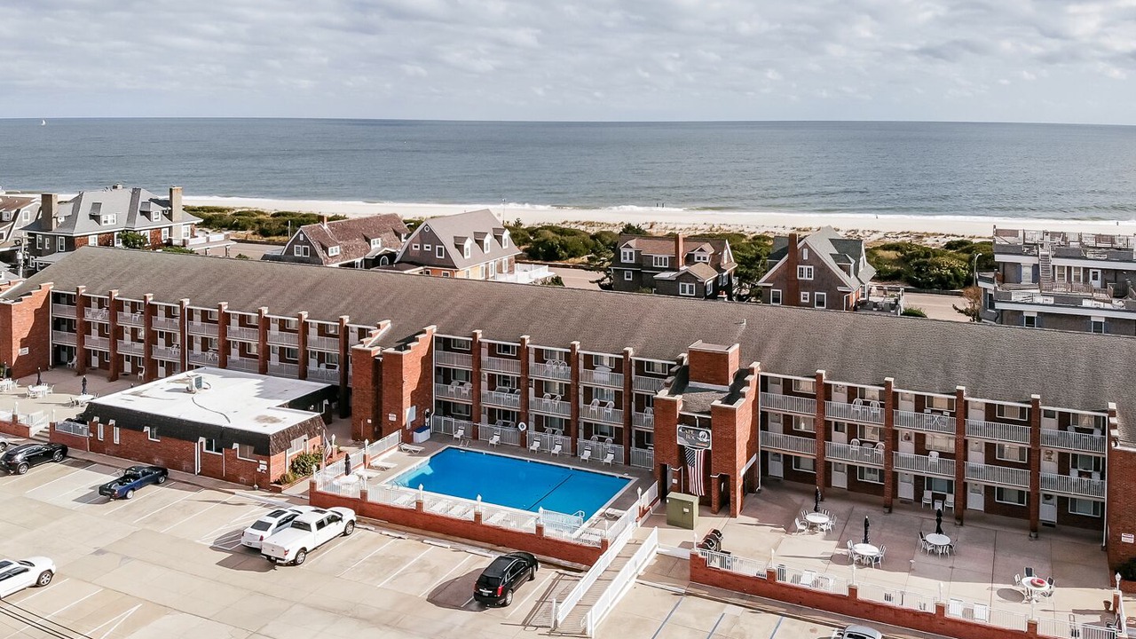 Photo of Others in Admiral Estates