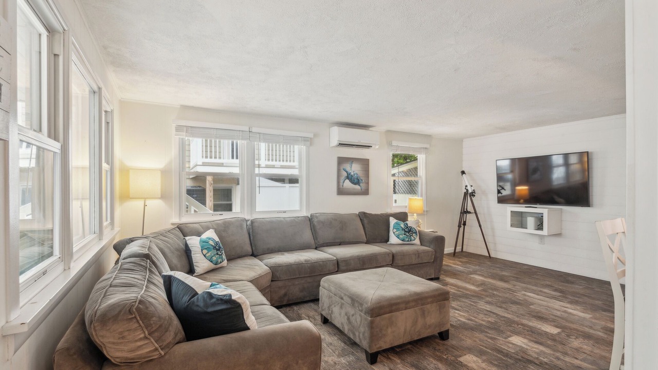 Photo of Livingroom in Surf City