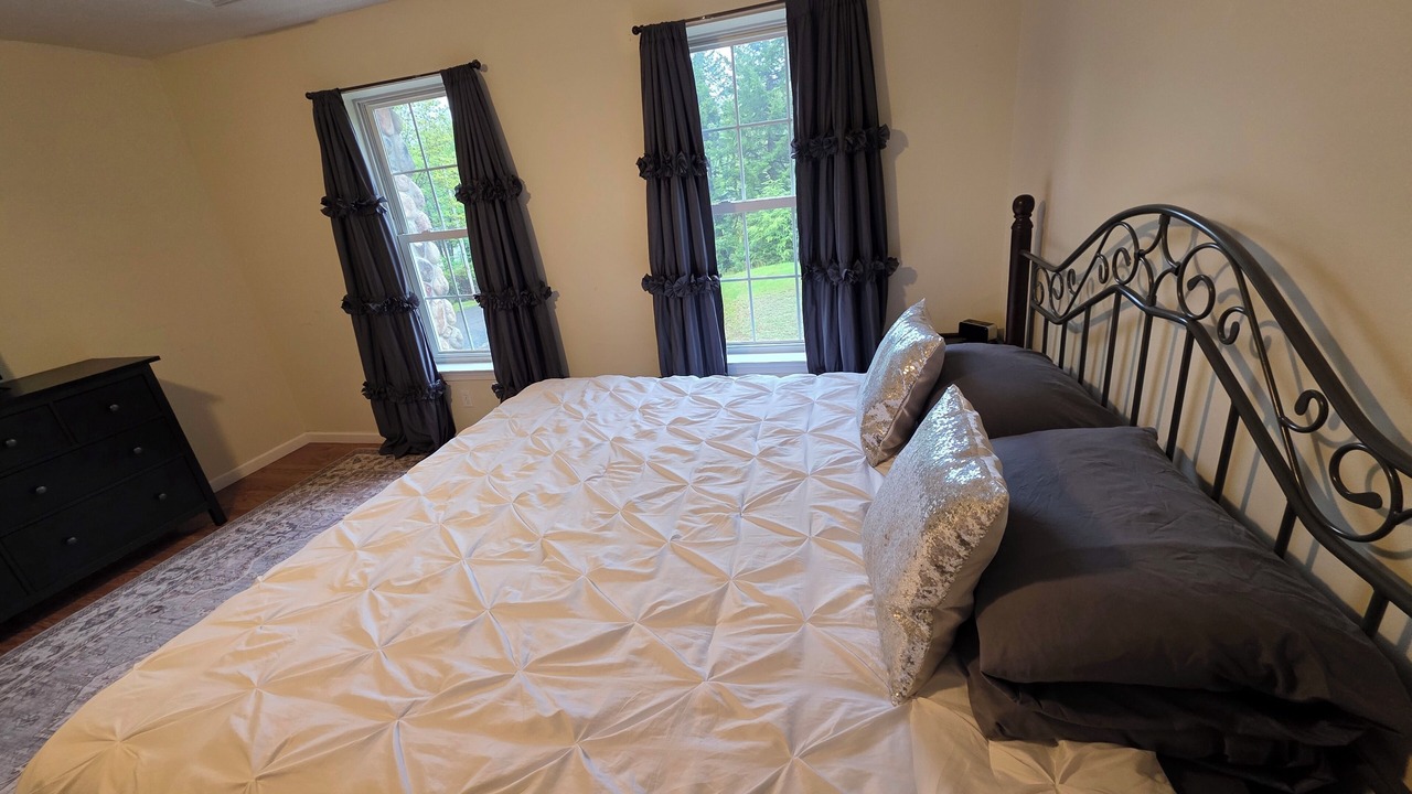 Photo of Bedroom in Long Pond