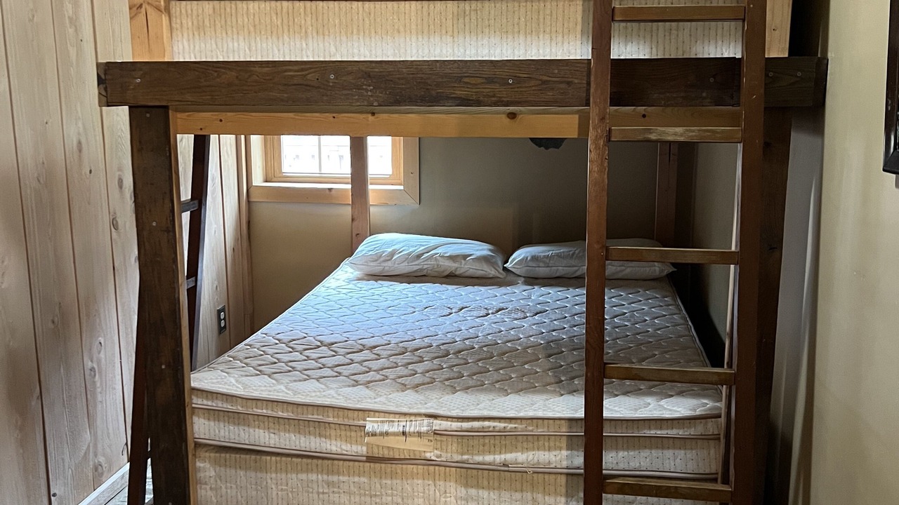 Photo of Bedroom in Driftwood
