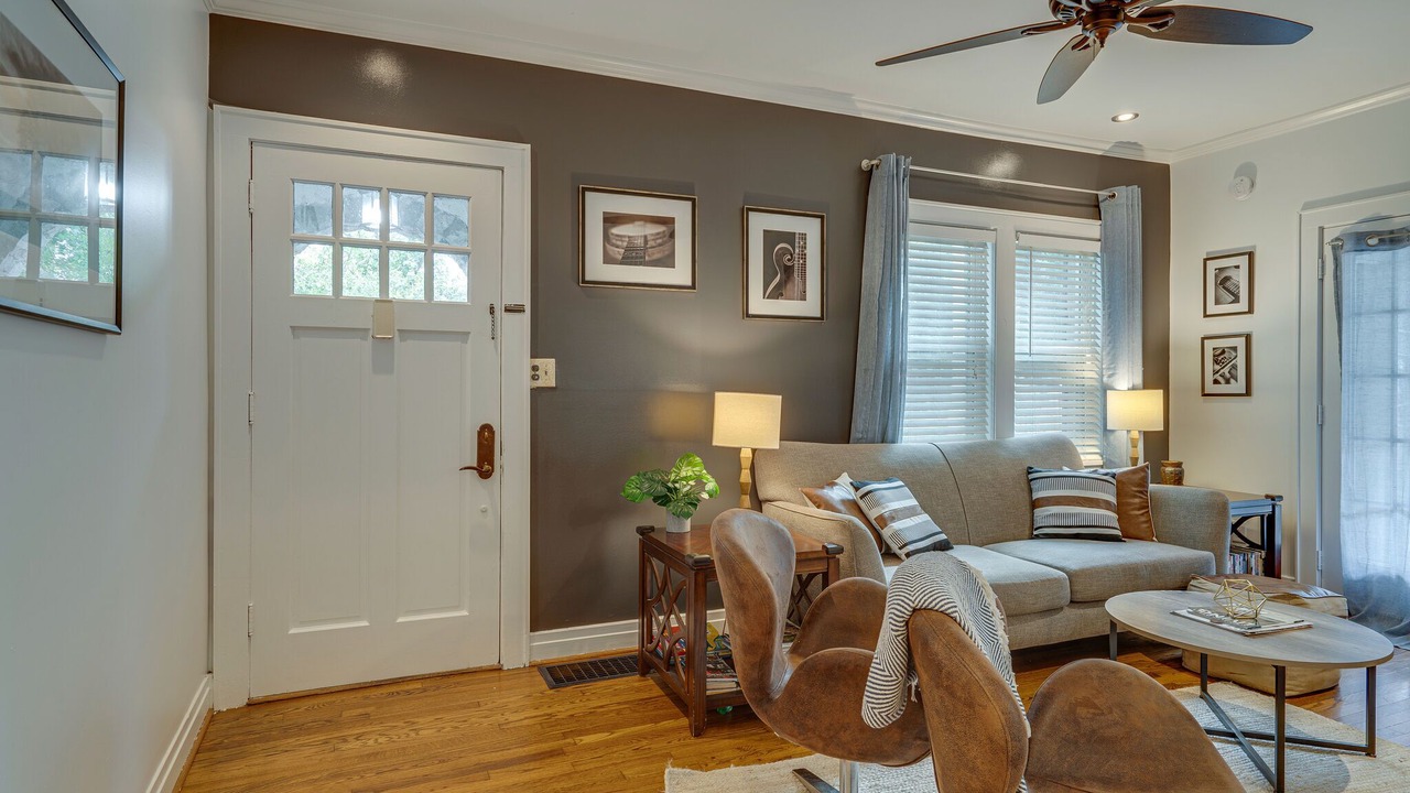 Photo of Livingroom in Rolling Acres
