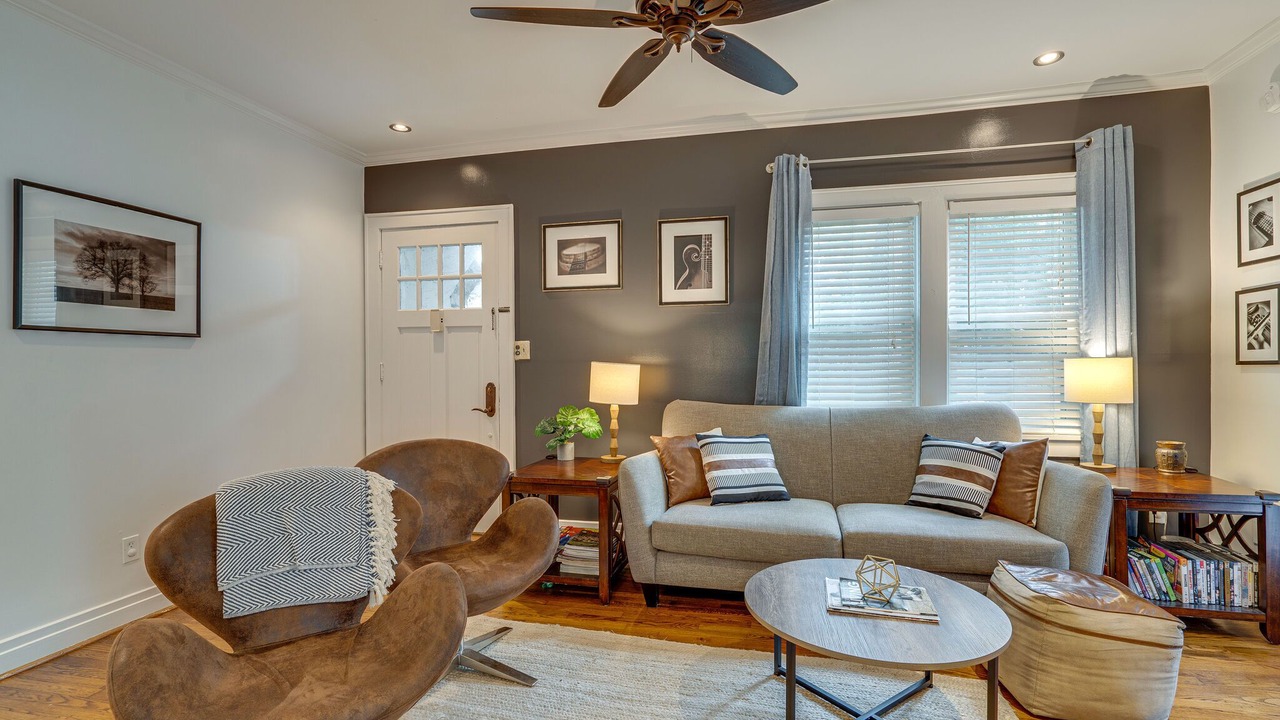 Photo of Livingroom in Rolling Acres
