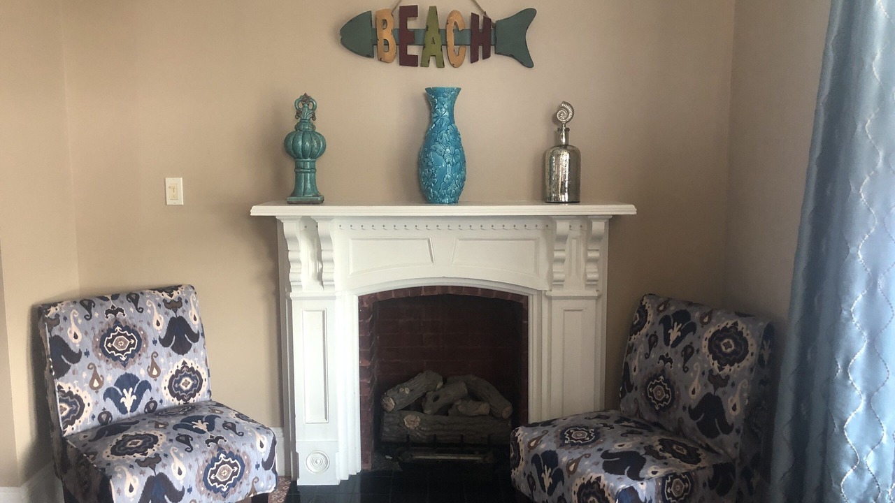 Photo of Bedroom in Wall