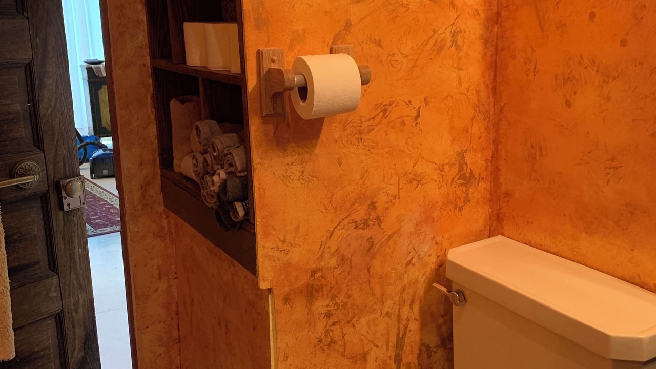 Photo of Bathroom in Highmount