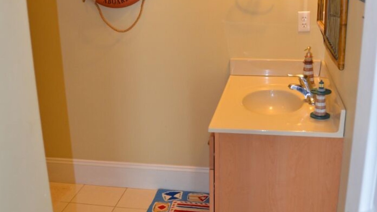Photo of Bathroom in Heron Harbour Isle