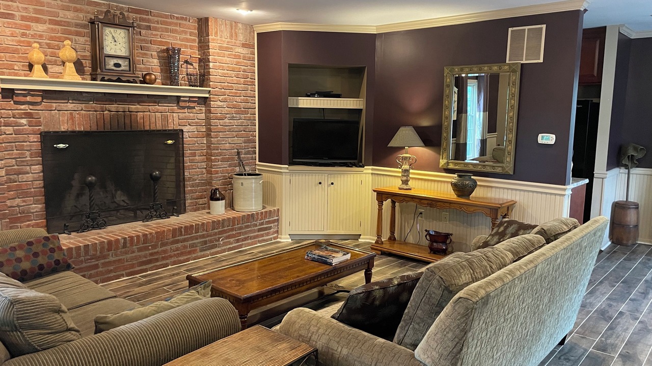 Photo of Livingroom in Talmage
