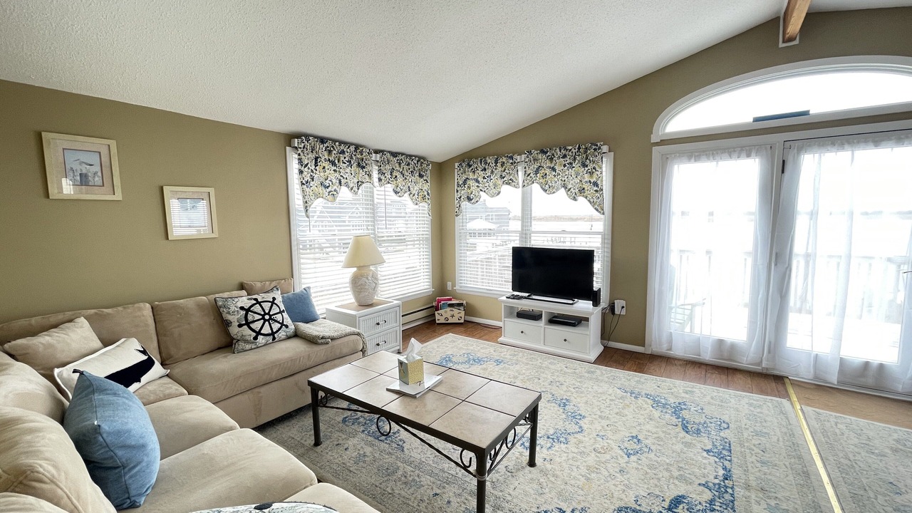 Photo of Livingroom in North Beach Haven