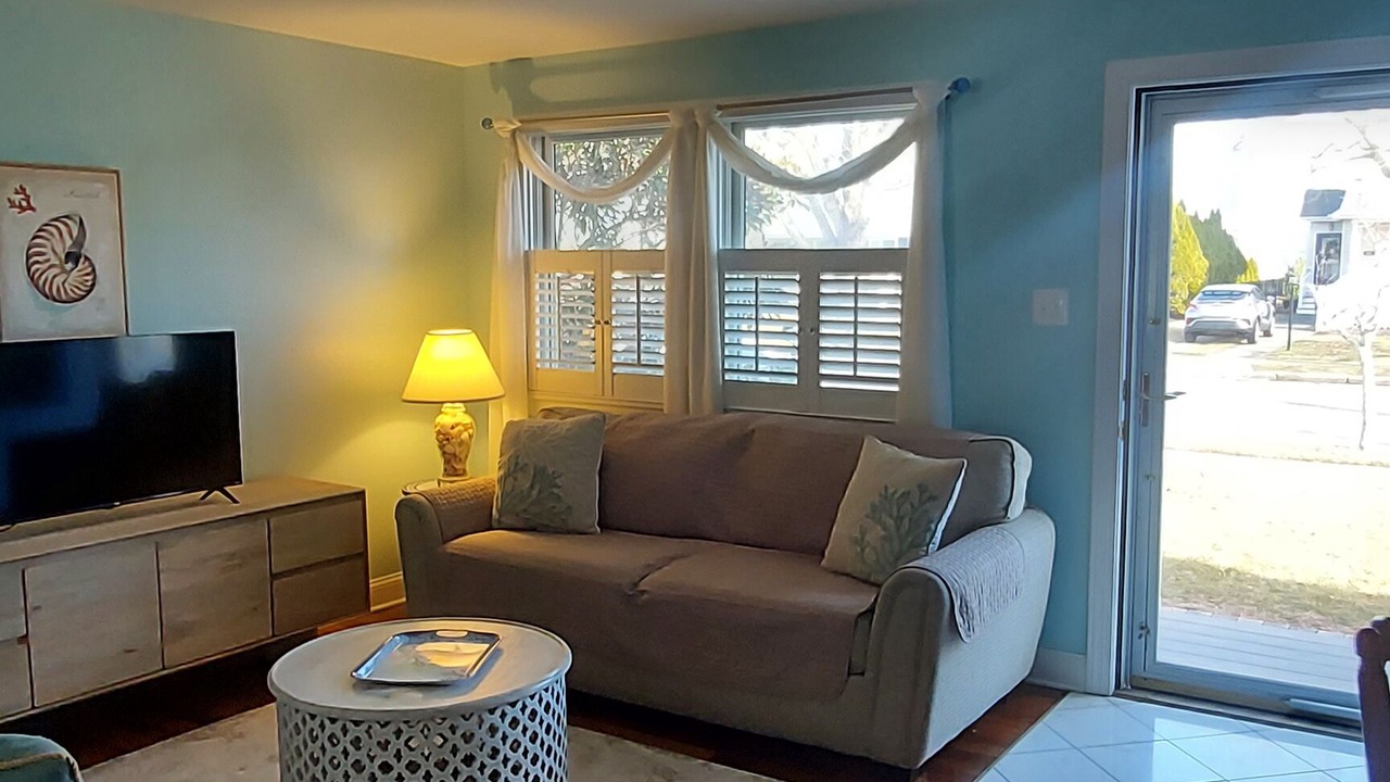 Photo of Livingroom in Village Green