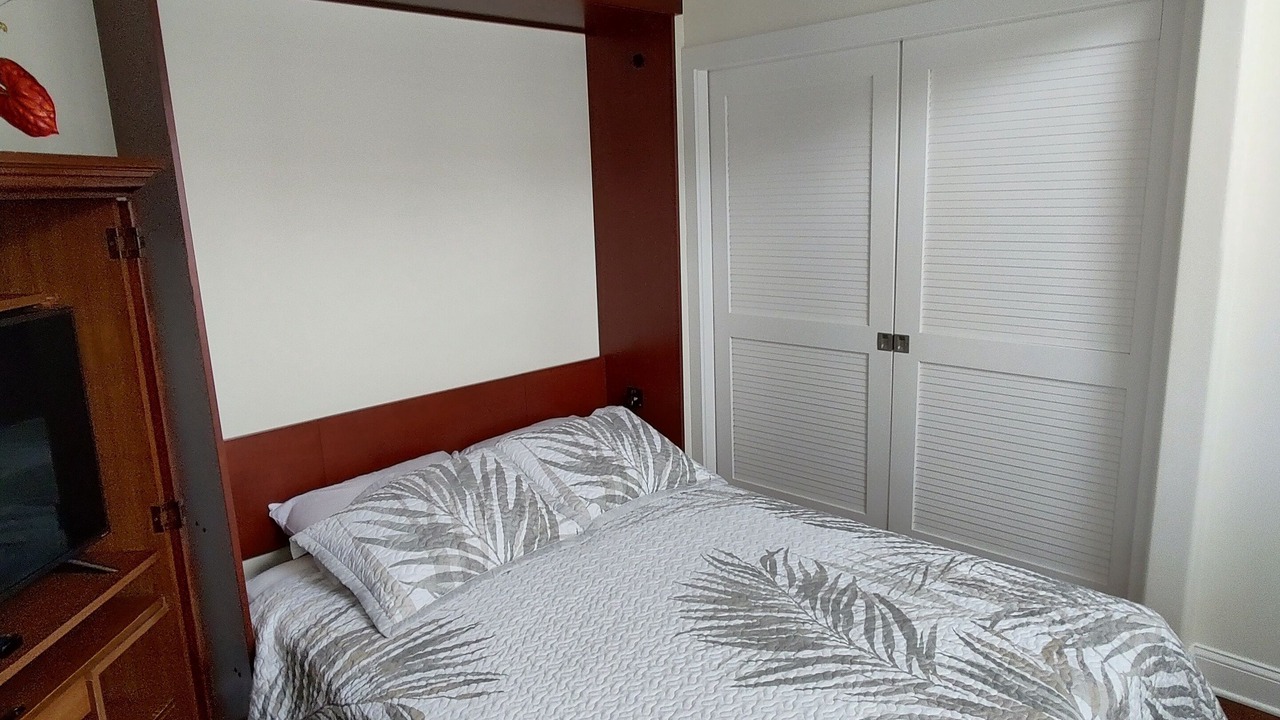 Photo of Bedroom in Village Green