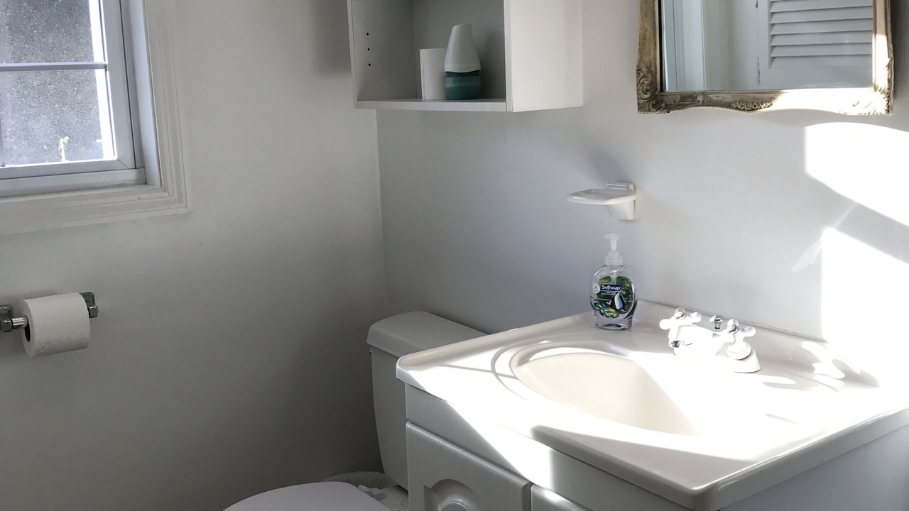 Photo of Bathroom in Lakeside