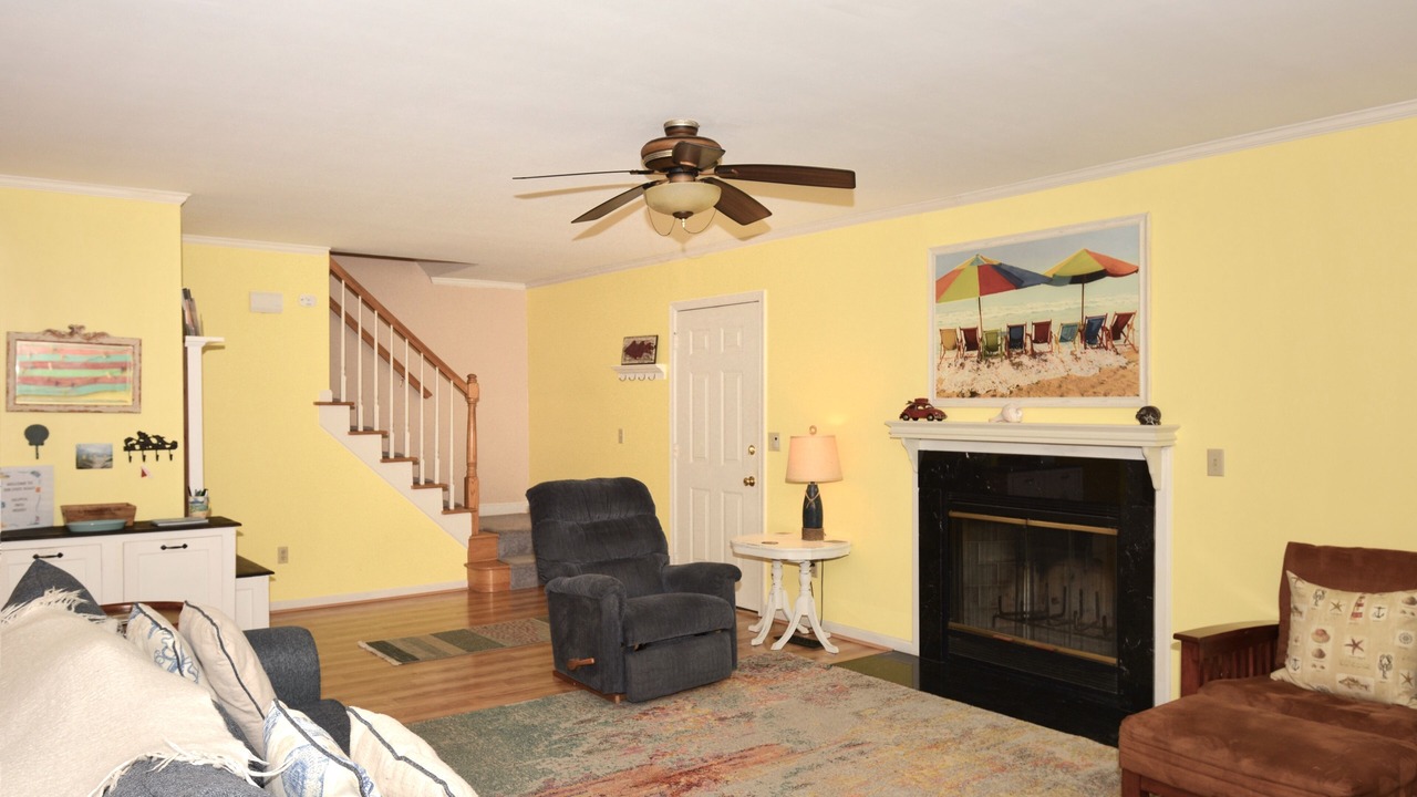 Photo of Bedroom in Country Club Estates