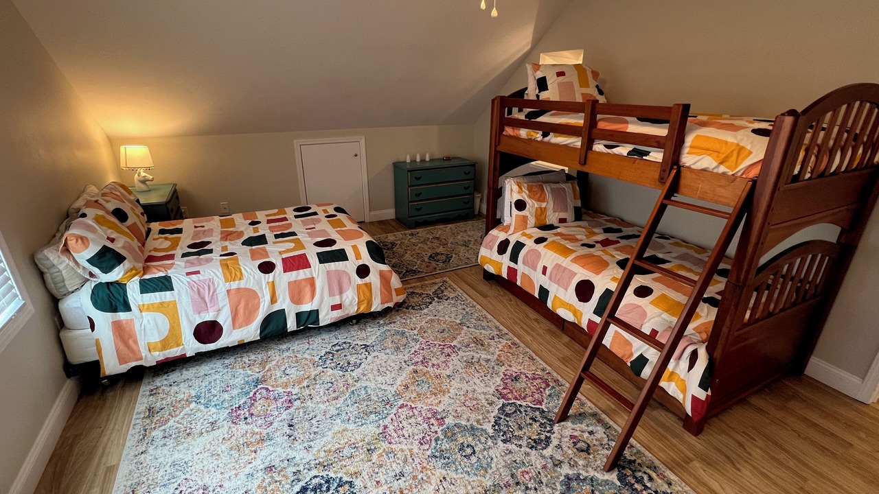 Photo of Bedroom in Lakeside