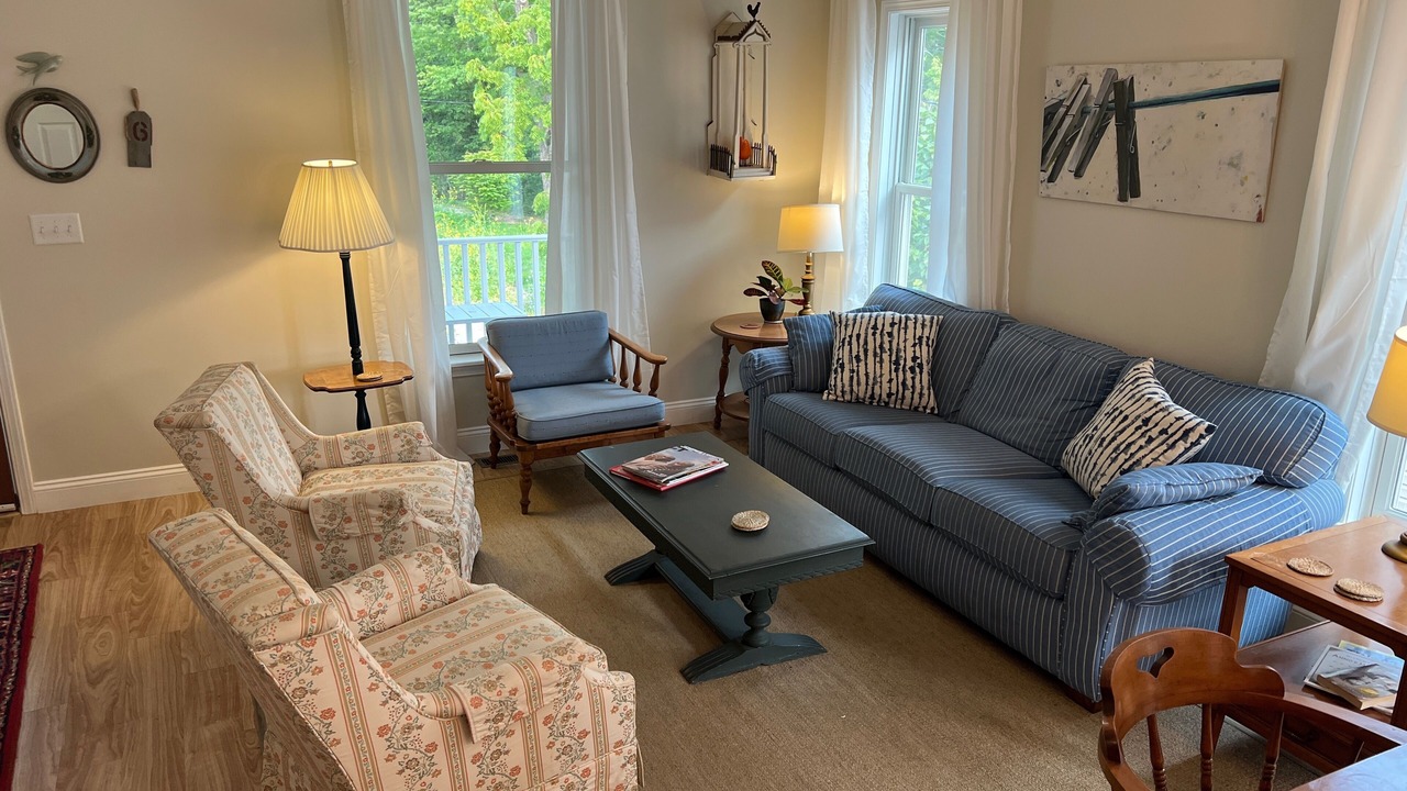 Photo of Bedroom in Lakeside