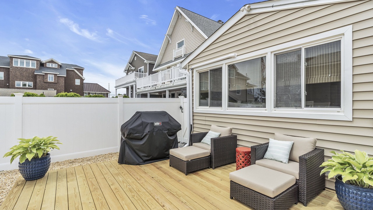 Photo of Patio Balcony in Normandy Beach