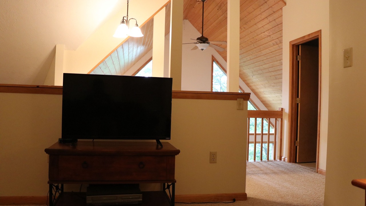 Photo of Bedroom in James Creek