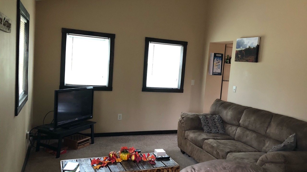 Photo of Livingroom in Venango Township