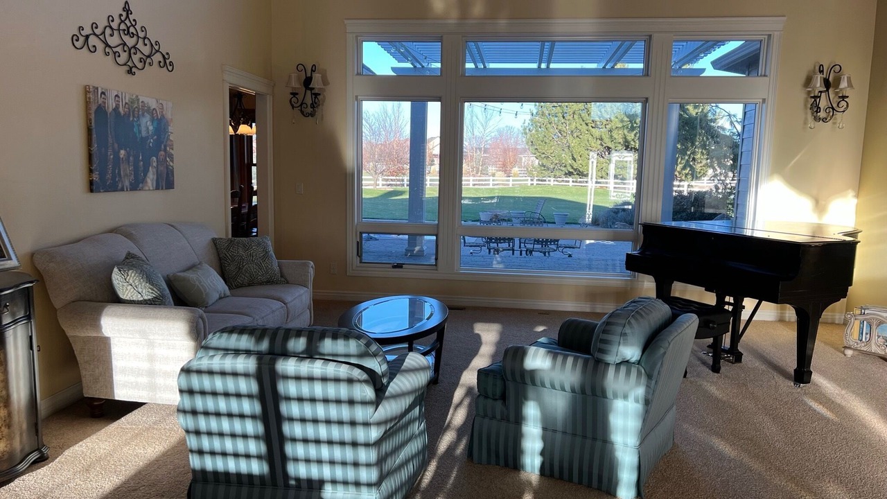 Photo of Livingroom in Eagle
