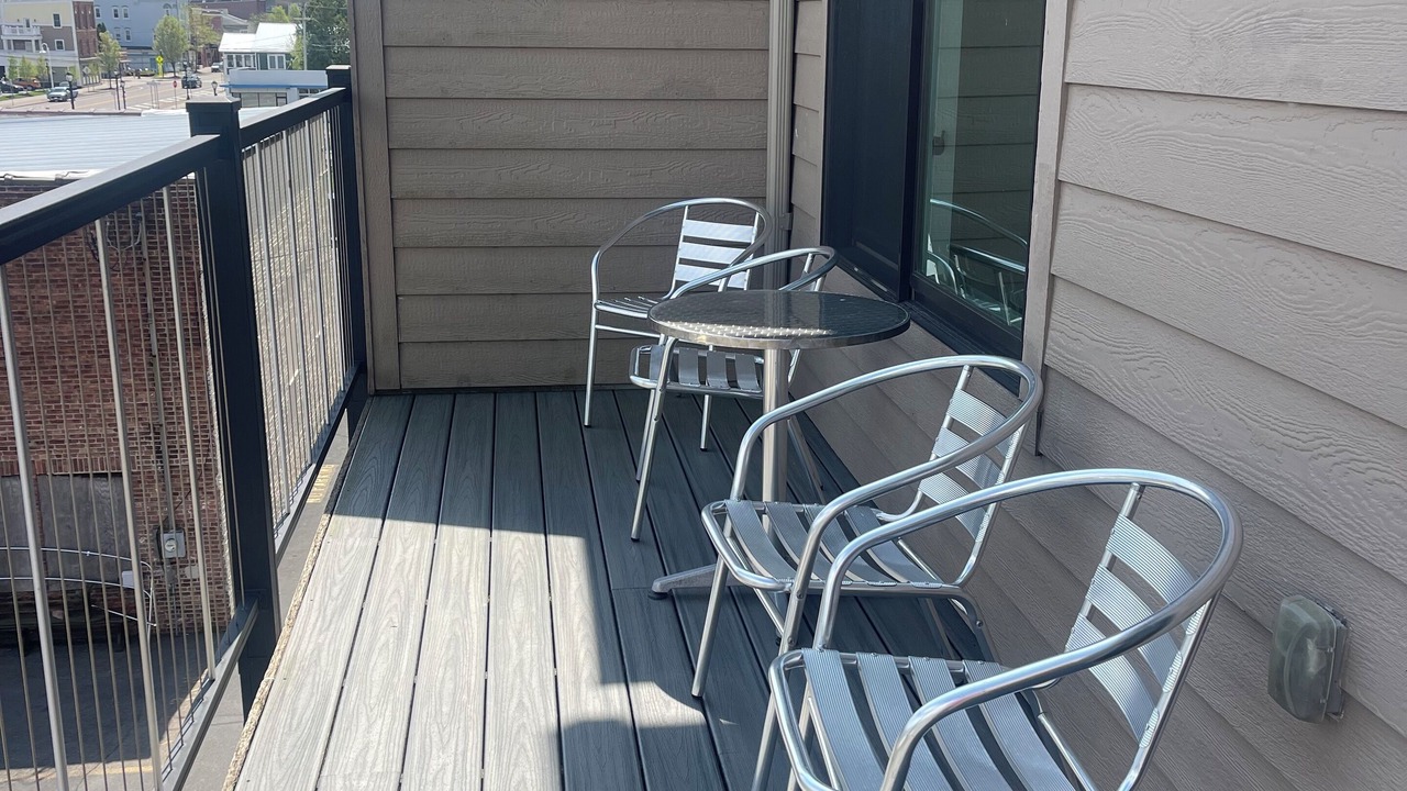 Photo of Patio Balcony in Watkins Glen