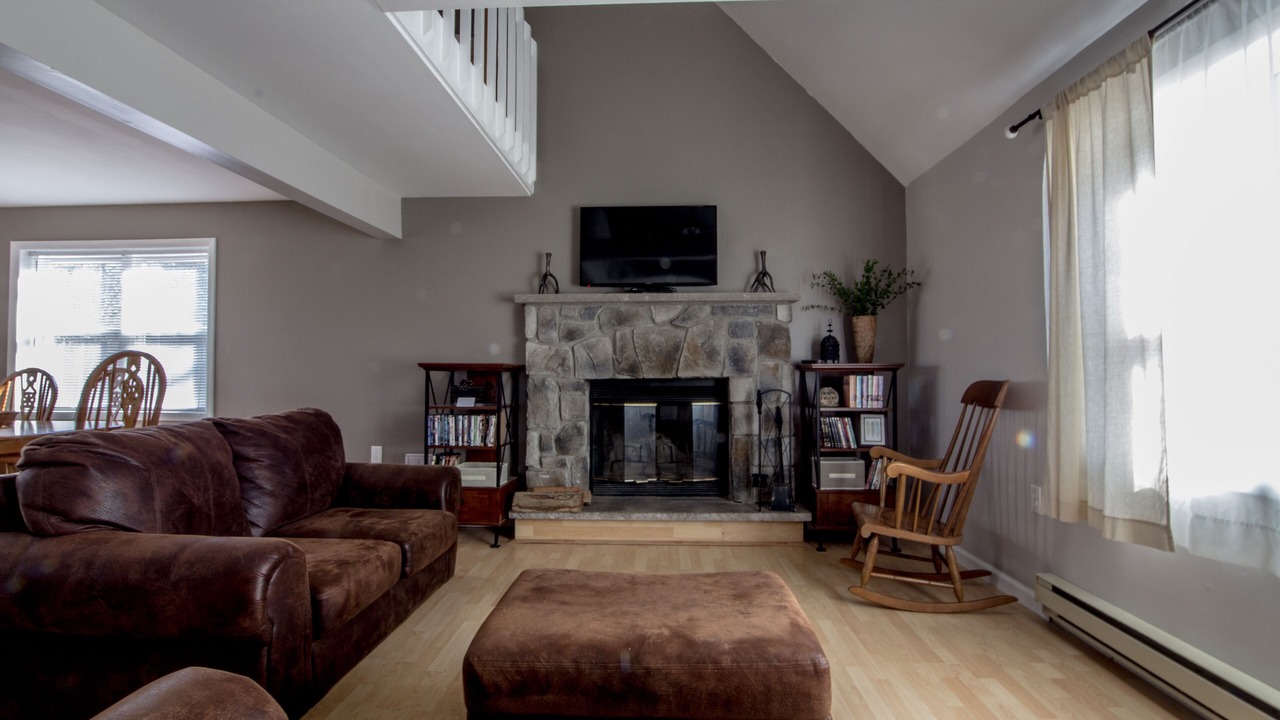 Photo of Livingroom in Pocono Lake
