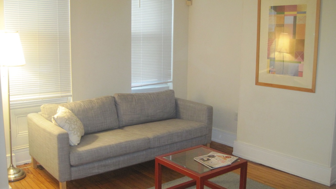 Photo of Livingroom in Parkway Museum District