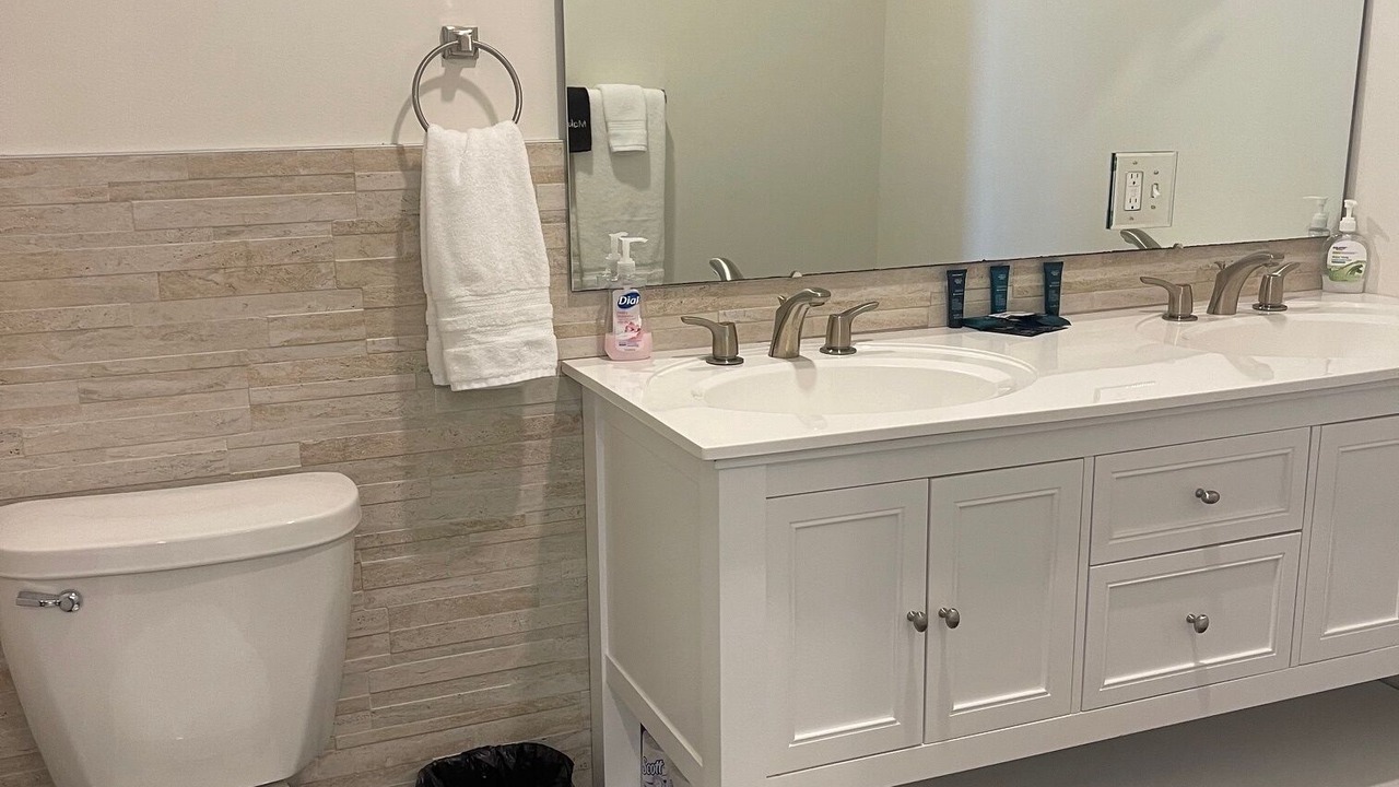 Photo of Bathroom in Watkins Glen