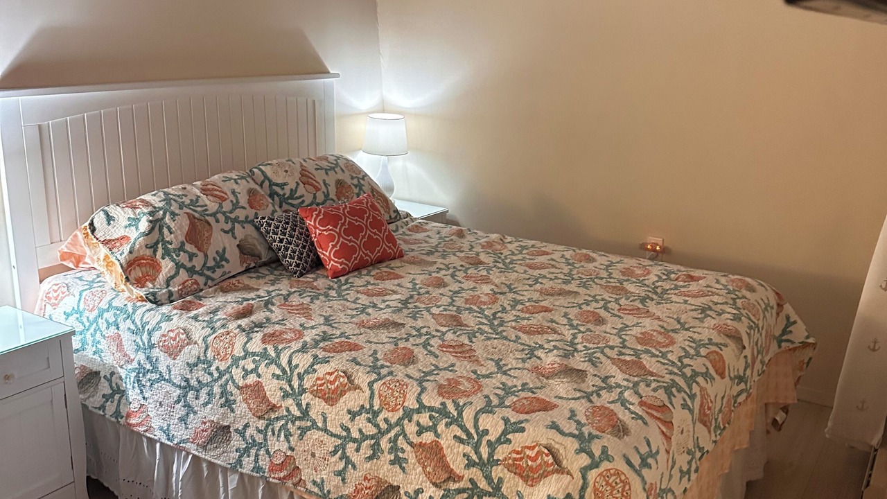 Photo of Bedroom in Seaside Heights