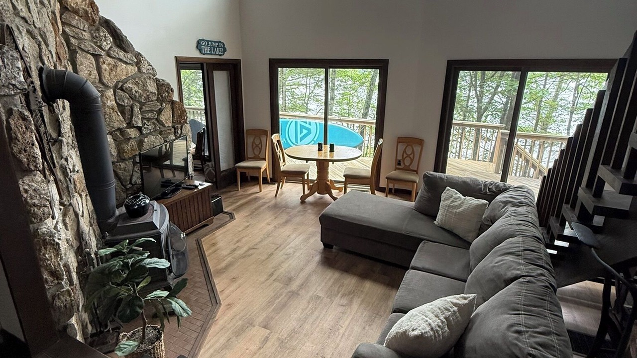 Photo of Bedroom in Lakeville