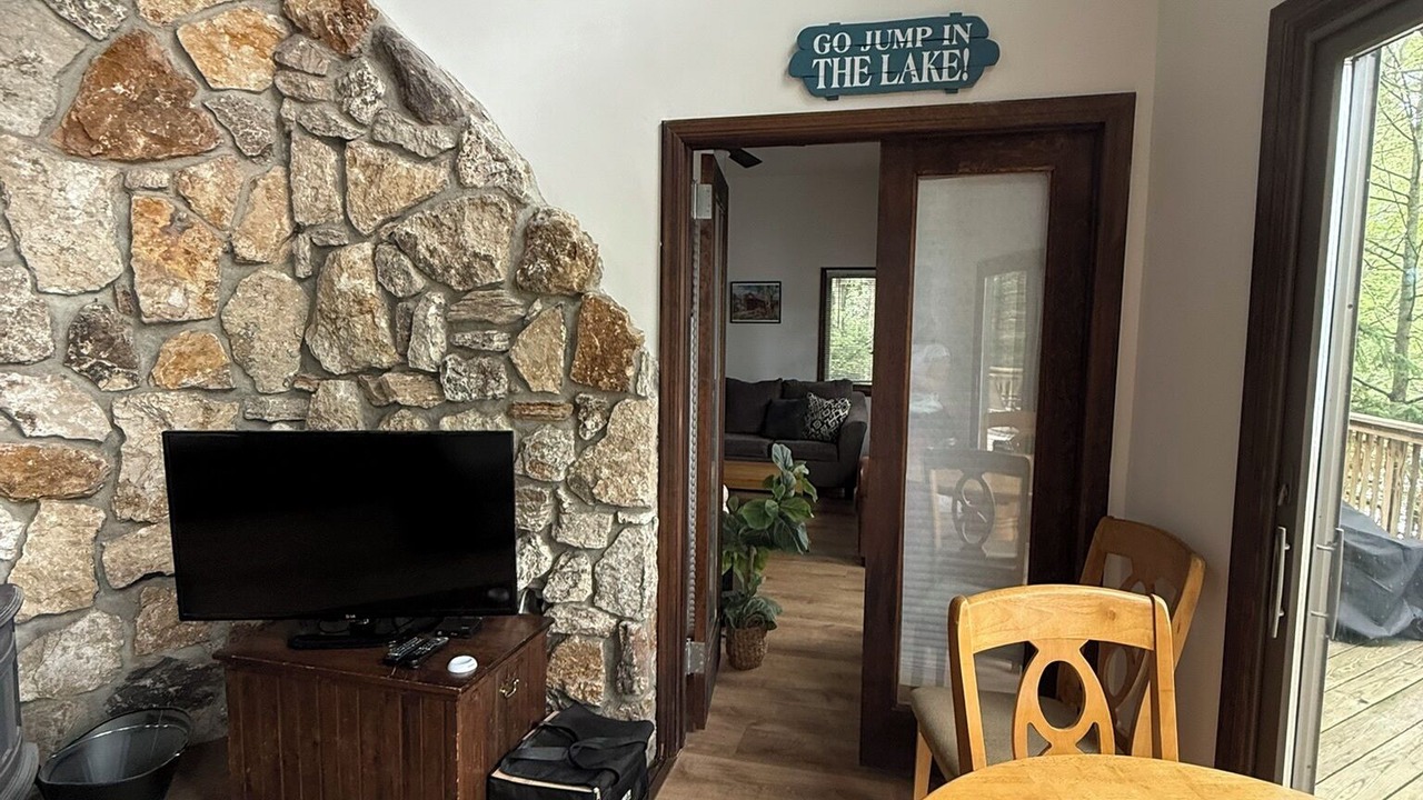 Photo of Bedroom in Lakeville
