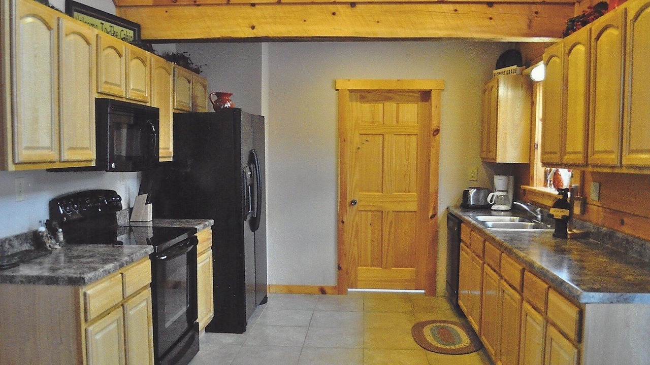 Photo of Bedroom in Pittman Center