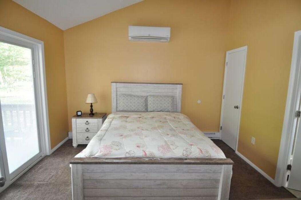 Photo of Bedroom in Albrightsville