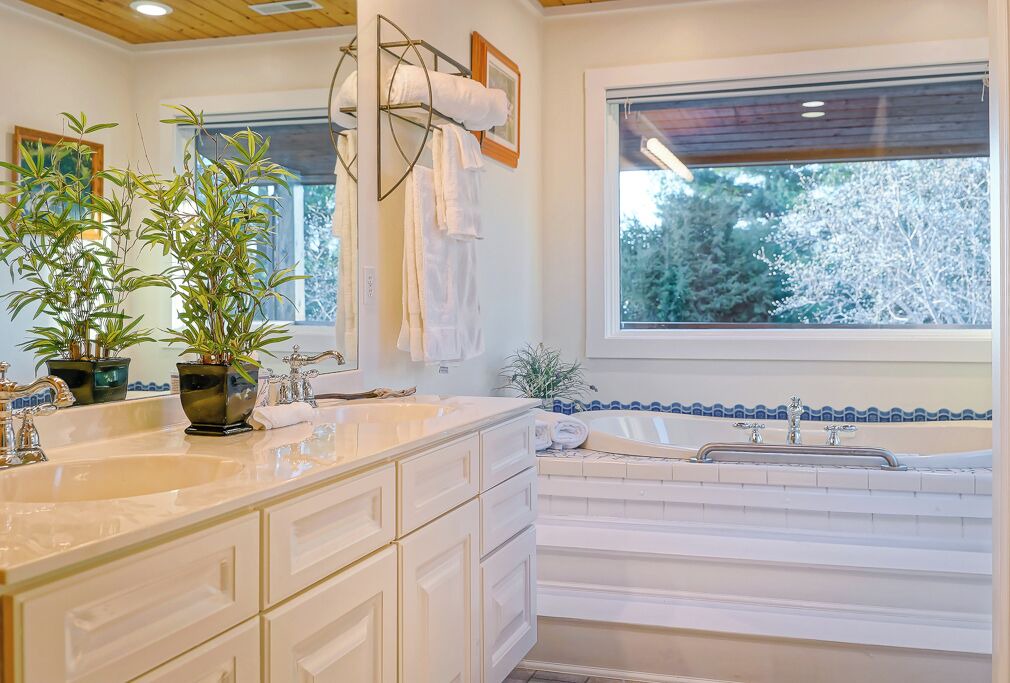 Photo of Bathroom in Wittman