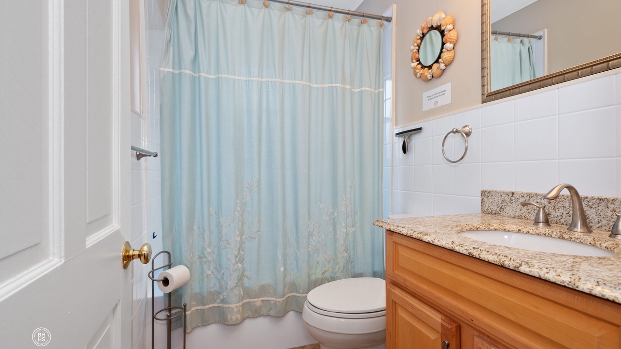 Photo of Bathroom in Mantoloking