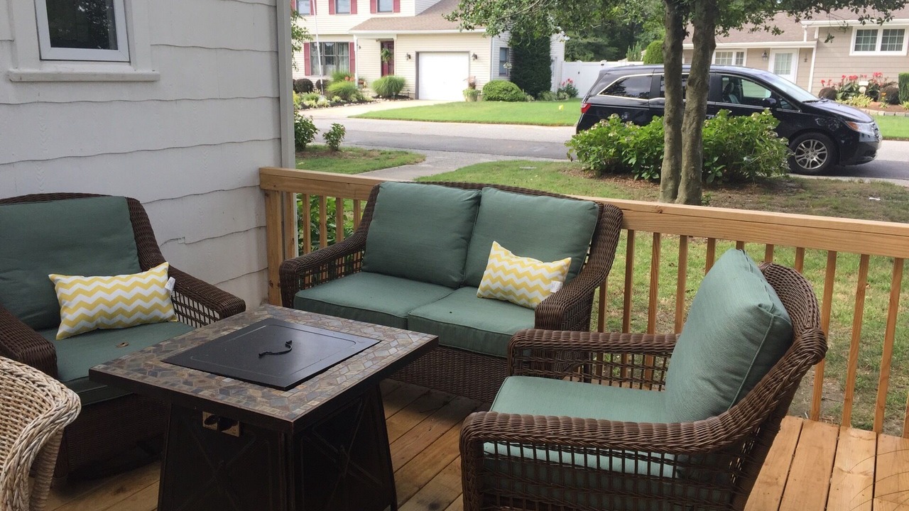 Photo of Outdoor in Town Bank