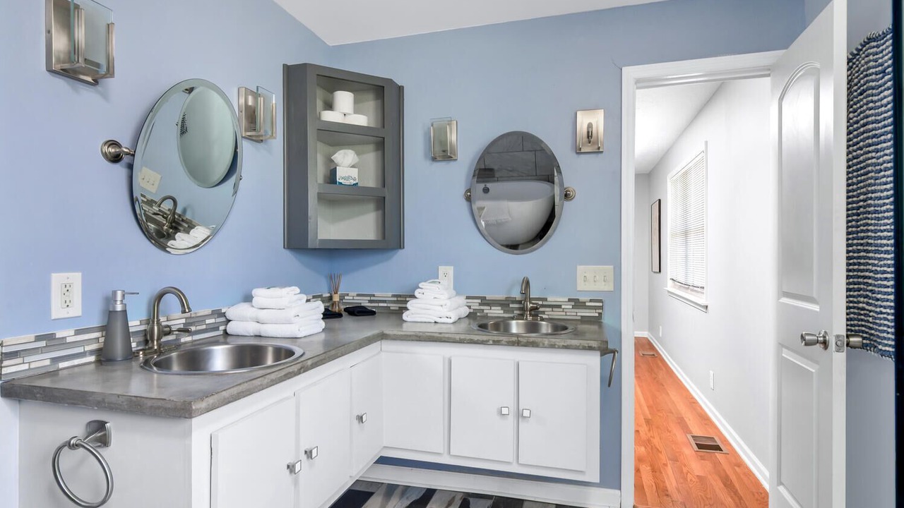 Photo of Bathroom in Inglewood