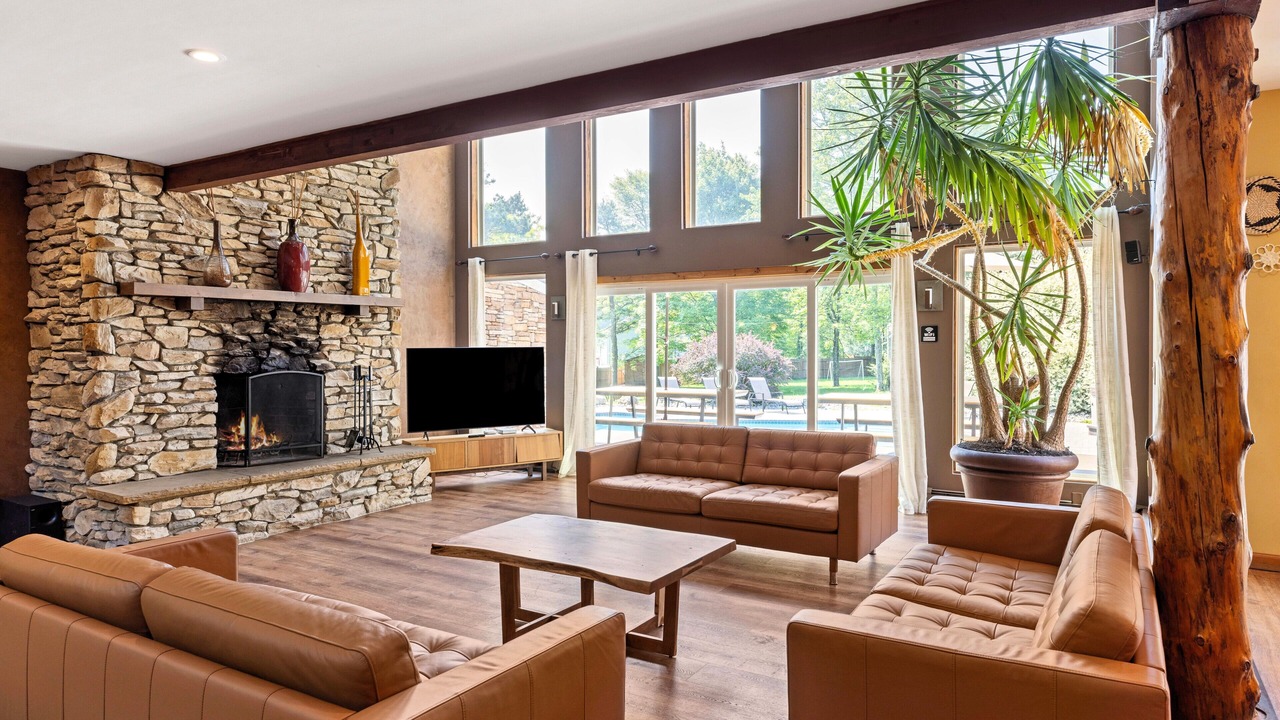 Photo of Livingroom in Long Pond