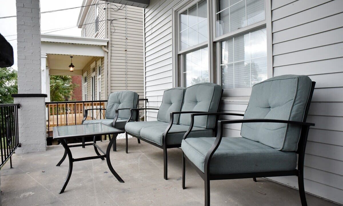 Photo of Patio Balcony in South Hills