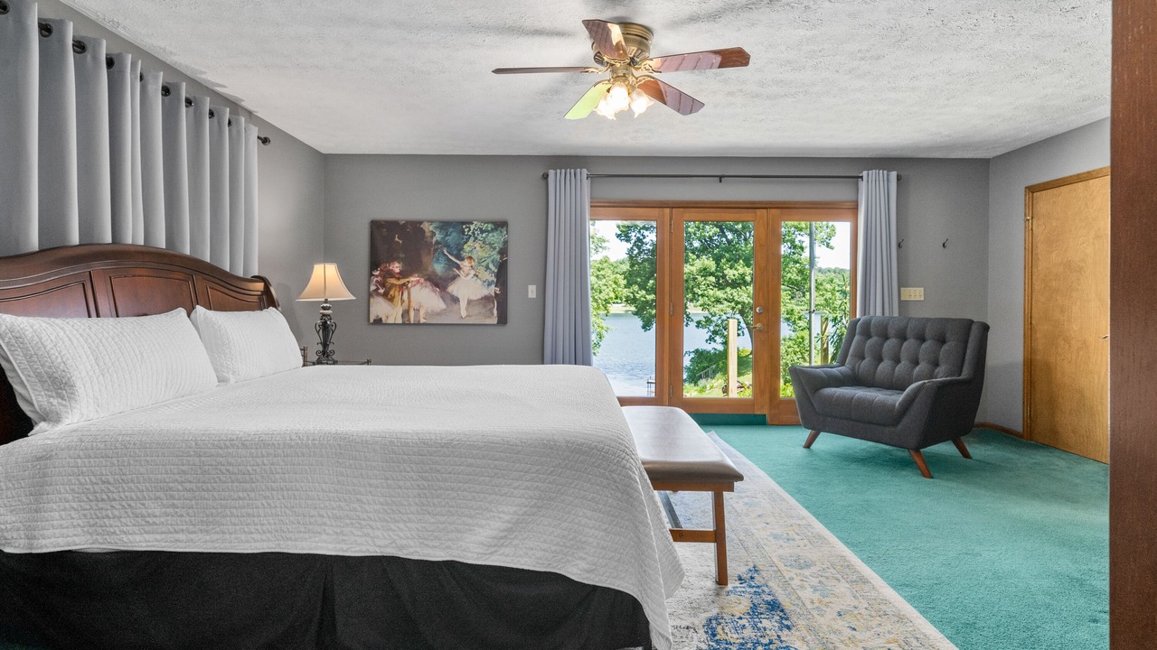 Photo of Bedroom in Logan